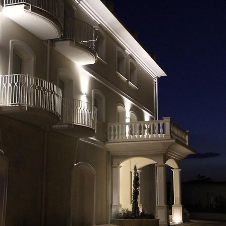 Suites & Apartments Liola' Castrocielo ภายนอก รูปภาพ