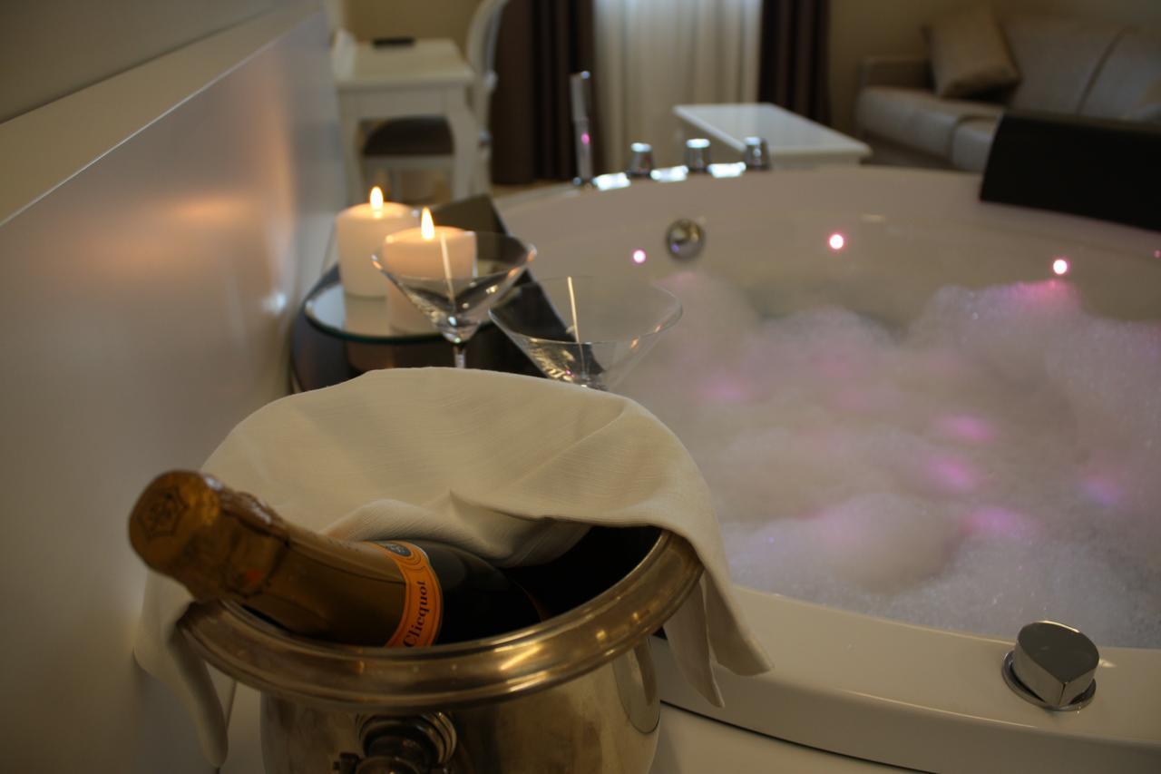 Suites & Apartments Liola' Castrocielo ภายนอก รูปภาพ